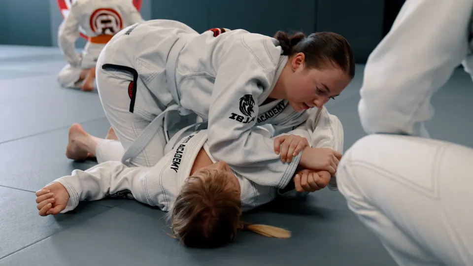 How to improve in BJJ and in a fight